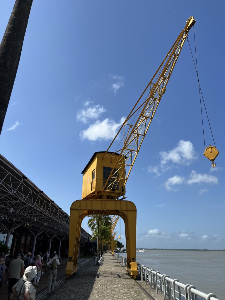 Loading cranes at Estação das Docas