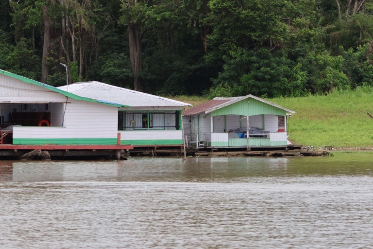 Floating houses