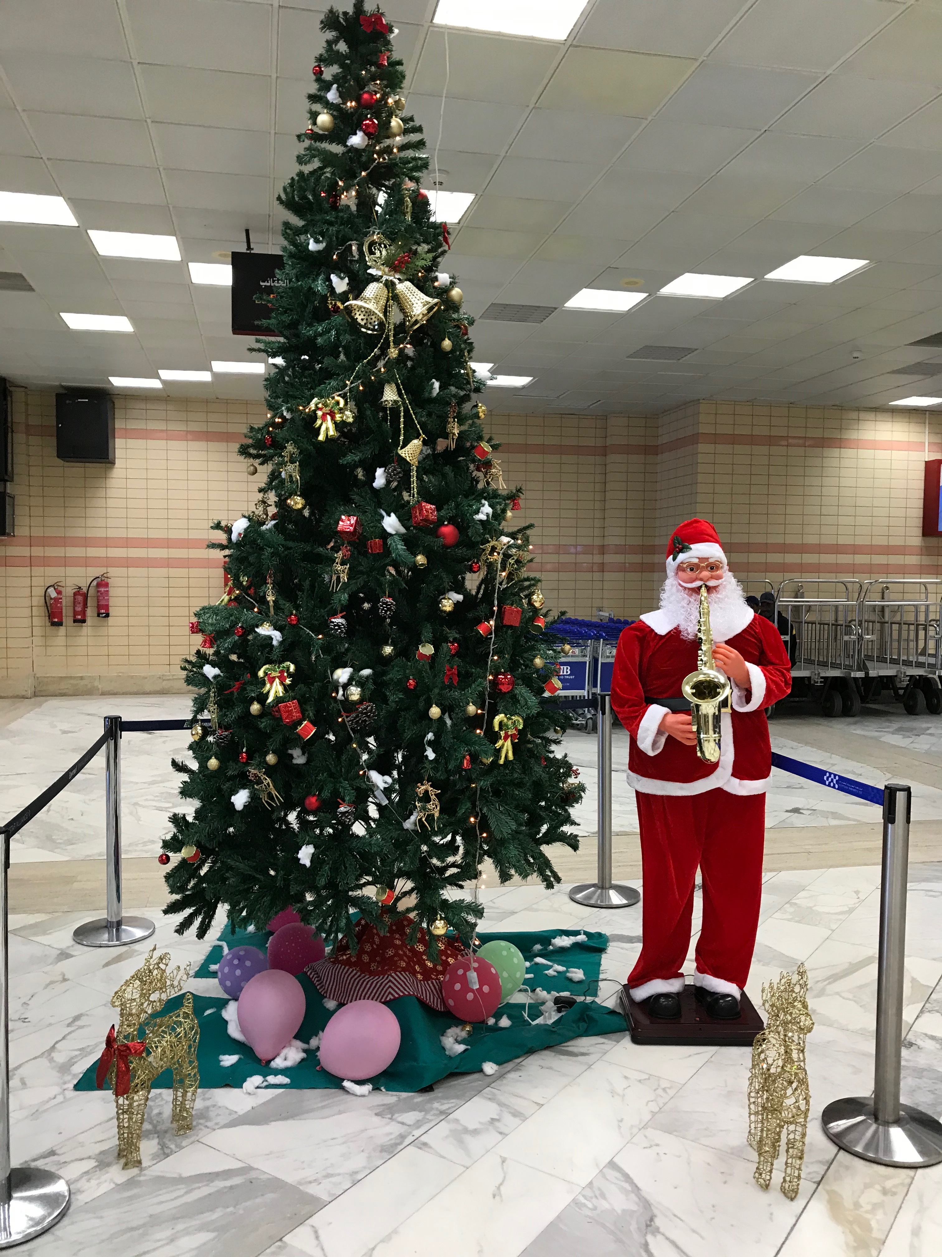 Saxophone Santa