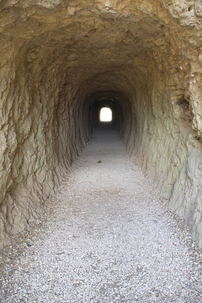 Tunnel