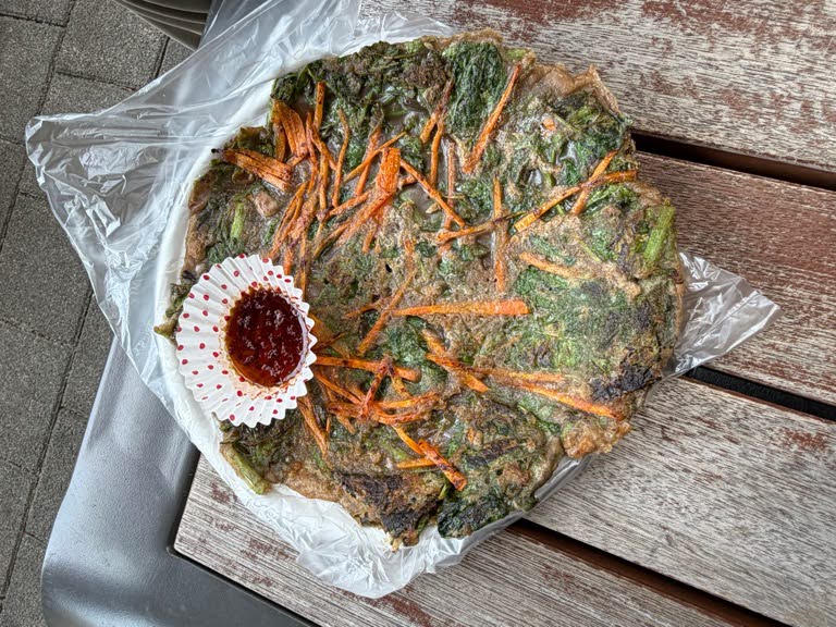 Lotus Leaf and Water dropwort pancake with chili sauce