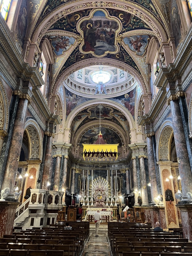 Church of St. Paul&rsquo;s Shipwreck Altar