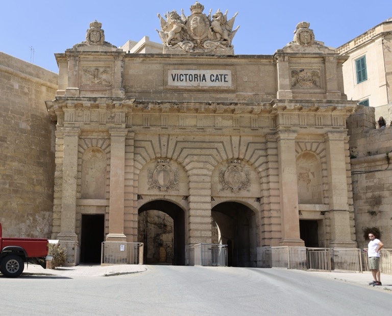 Victoria Gate